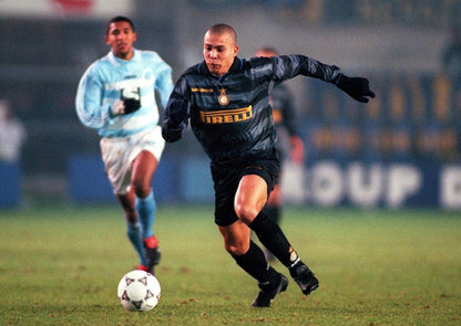 Inter home 1997-1998 (ronaldo nazario10)